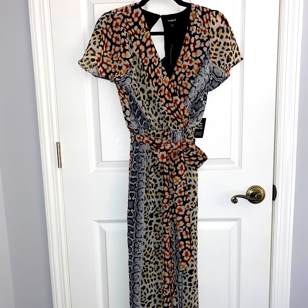 Multi-print jumpsuit with belt